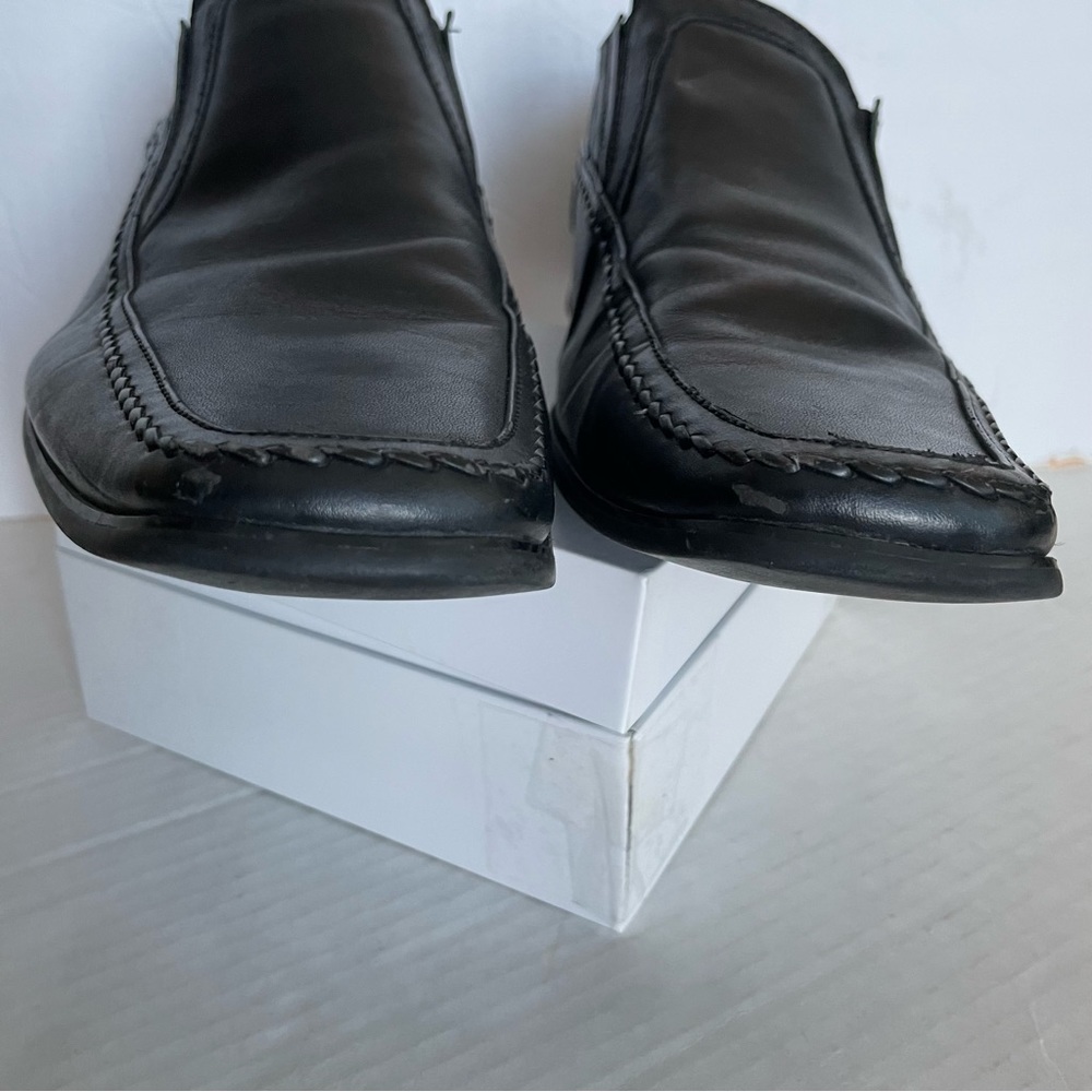 Kenneth Cole, black loafer - Picture 8 of 11